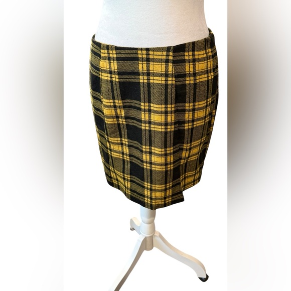 Rue21 Plaid Mini Skirt-Black & Yellow - Picture 1 of 7